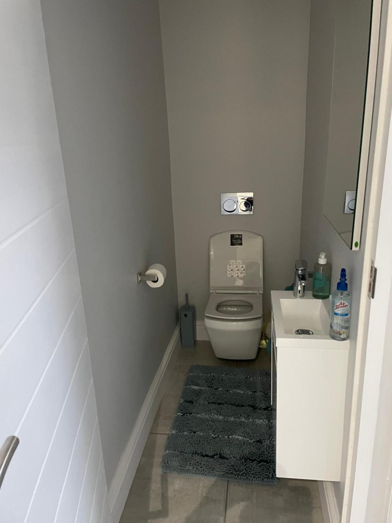 55 San Marino Apartment *